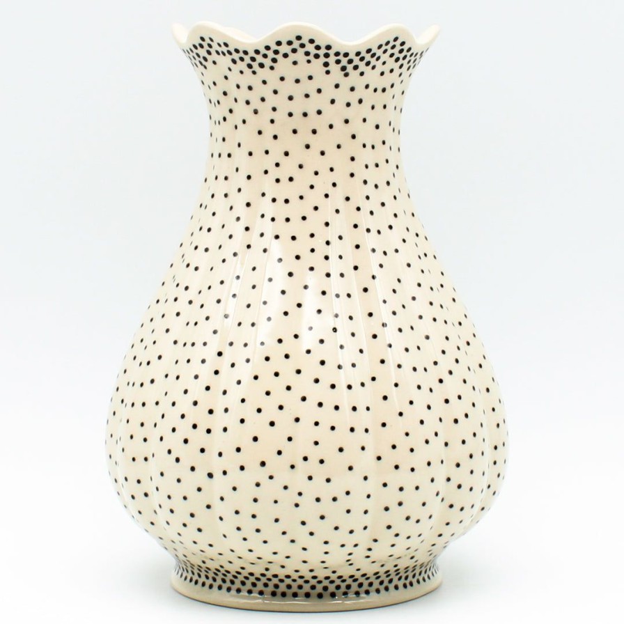 Home Decor * | Janelle Imports Scalloped Vase In Black Elegance